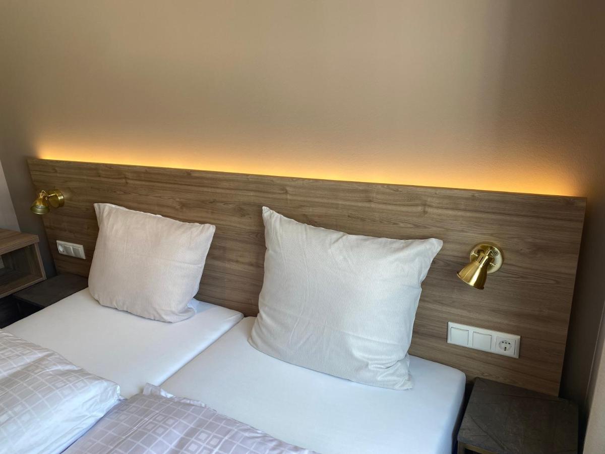 Hotel Petite Koenigsallee Self Check-In Düsseldorf Dış mekan fotoğraf
