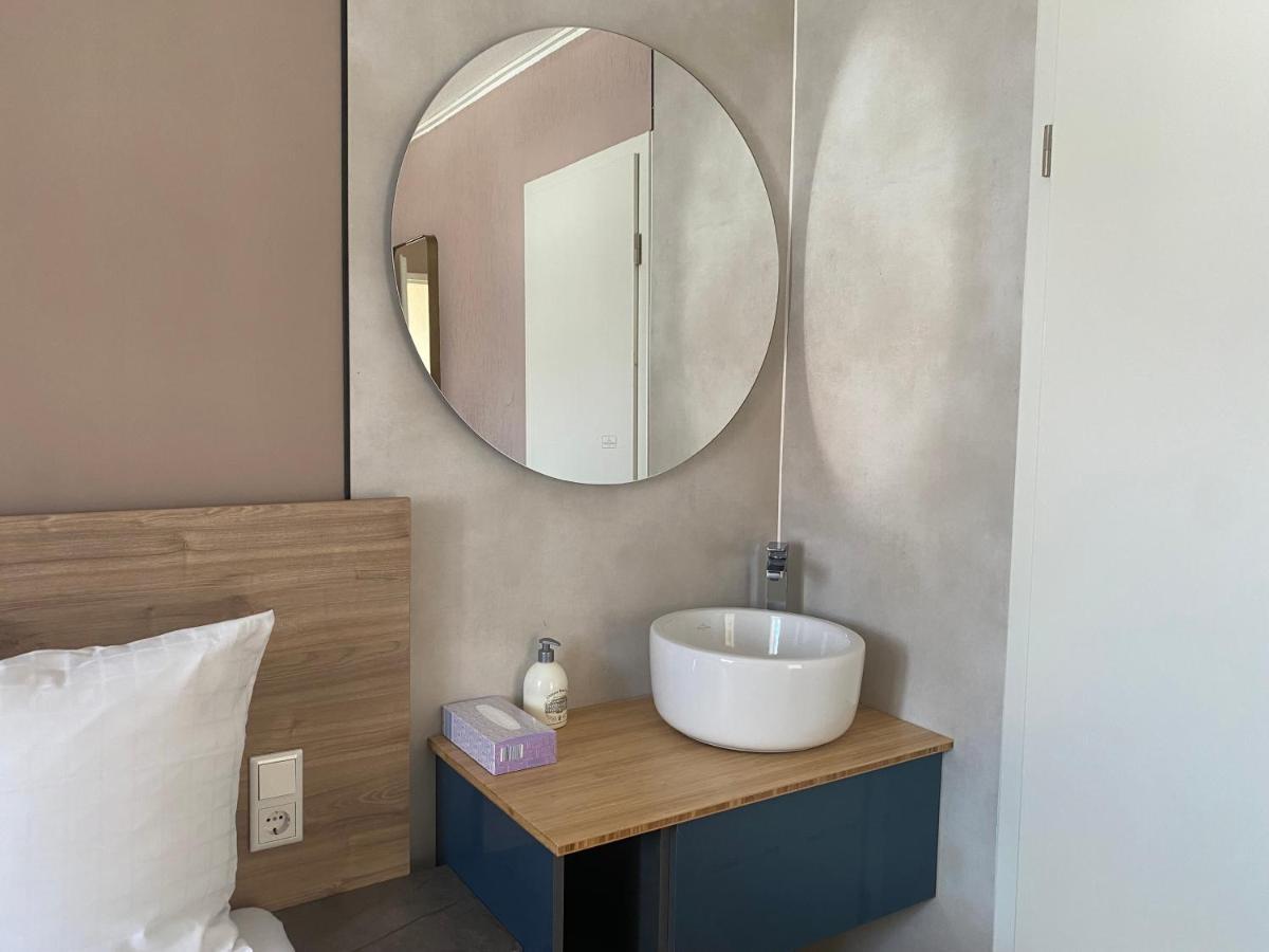 Hotel Petite Koenigsallee Self Check-In Düsseldorf Dış mekan fotoğraf