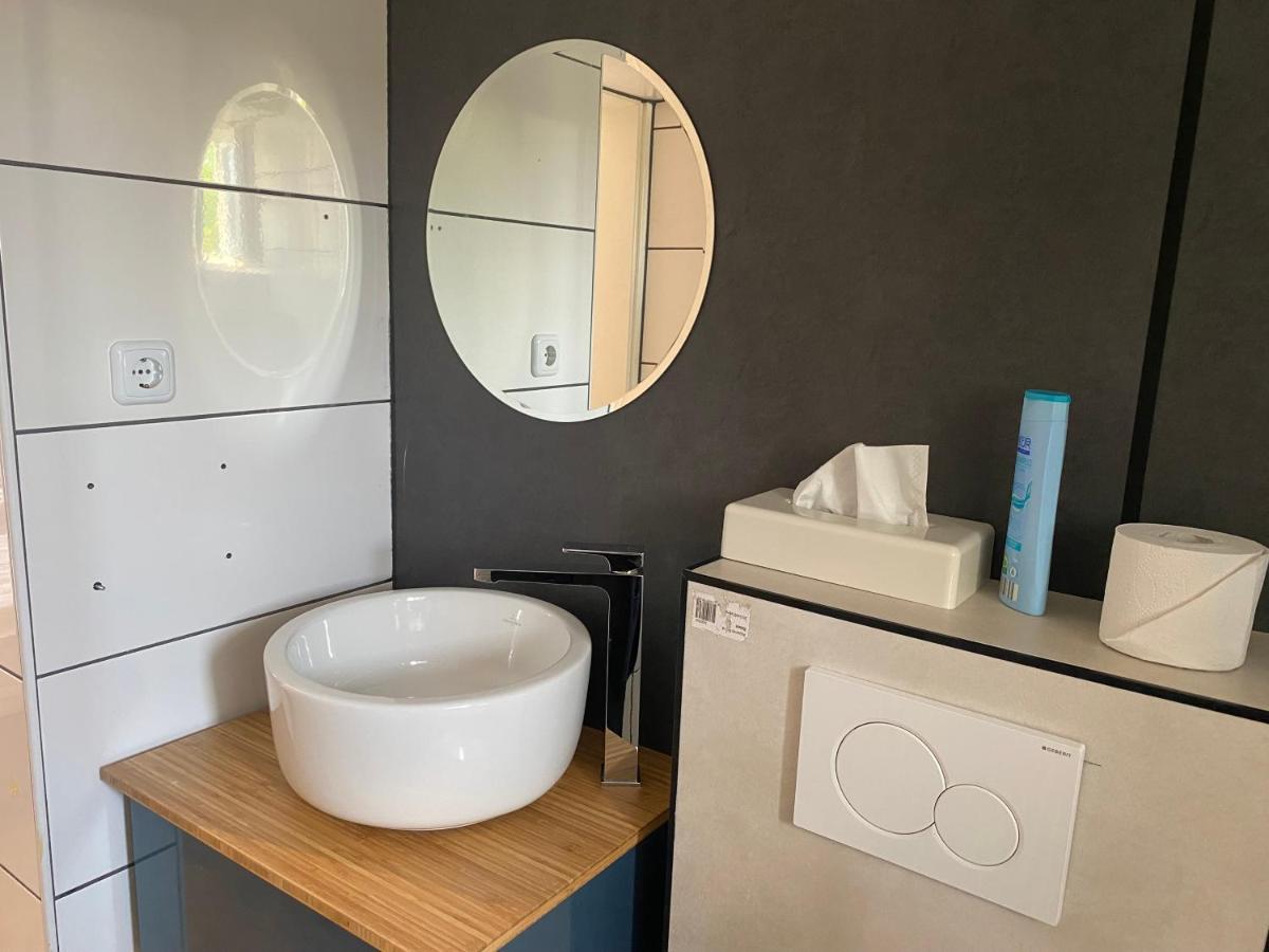 Hotel Petite Koenigsallee Self Check-In Düsseldorf Dış mekan fotoğraf