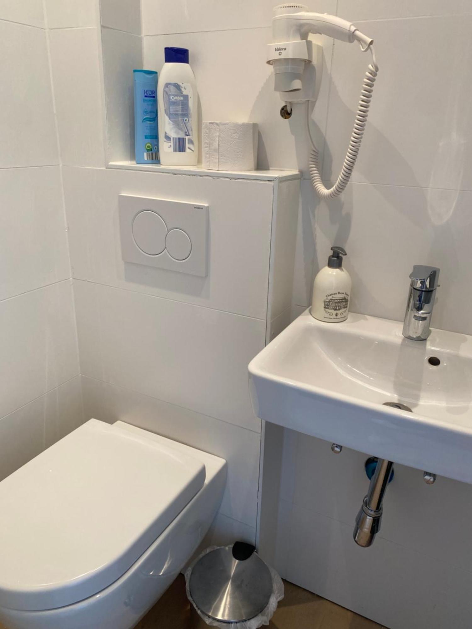 Hotel Petite Koenigsallee Self Check-In Düsseldorf Dış mekan fotoğraf